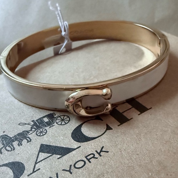 NWT Coach C Symbol white gold enamel hinged bangle bracelet - Picture 2 of 6